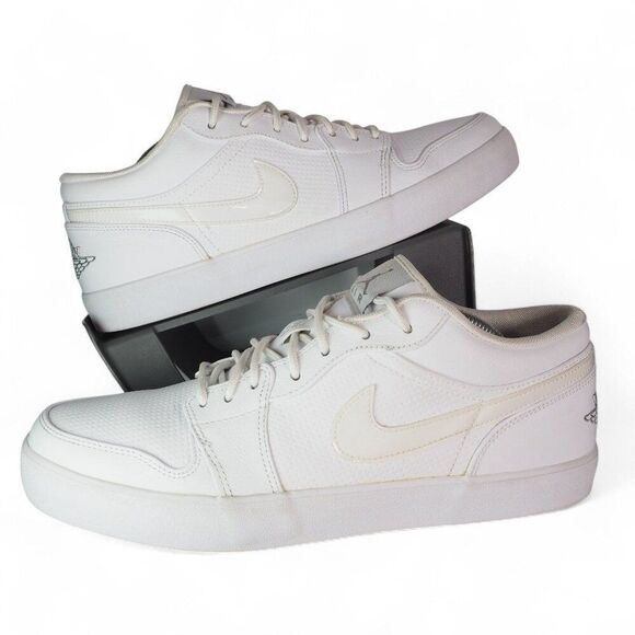 Jordan V.2 Low Retro Leather 2014 'White' Casual Sneakers 584794-104 Men's 11 - Picture 1 of 12